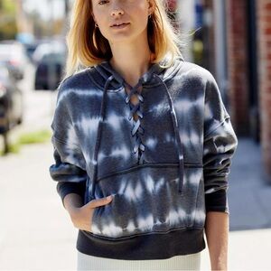 FP Movement Free People Tie Die Believer Hooded Sweatshirt Navy Blue Size S